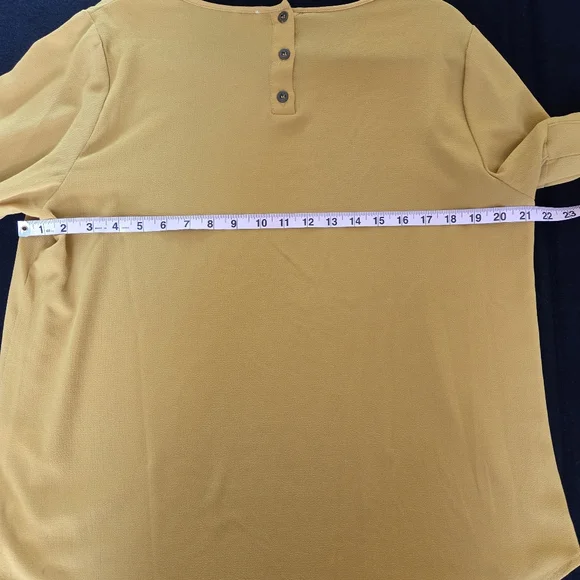 Cupio Womens Flowy Bell Sleeve Top Goldenrod XL - Picture 6 of 9